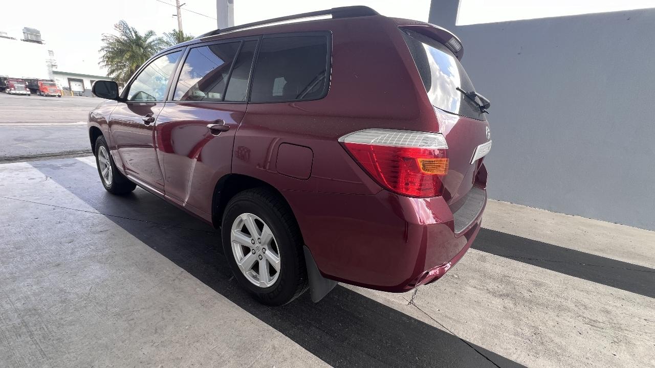 Toyota Highlander Sport 2WD 2010