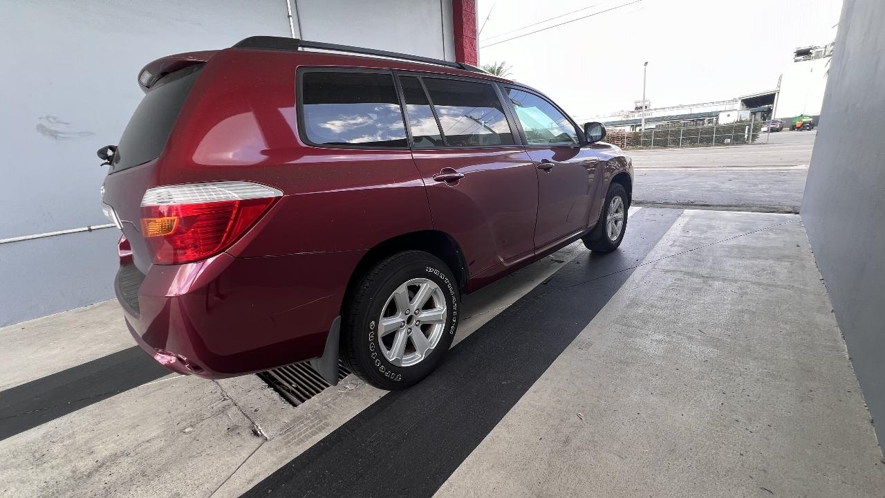 Toyota Highlander Sport 2WD 2010