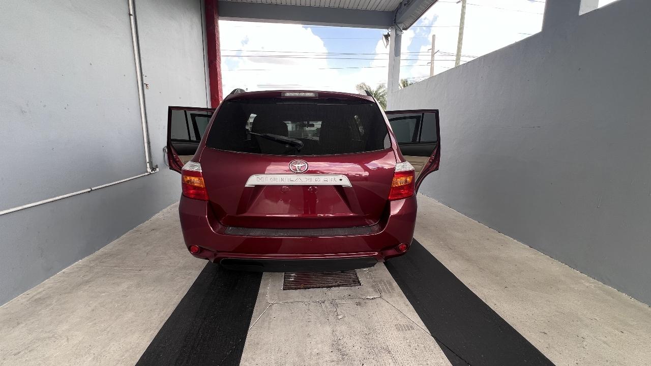 Toyota Highlander Sport 2WD 2010