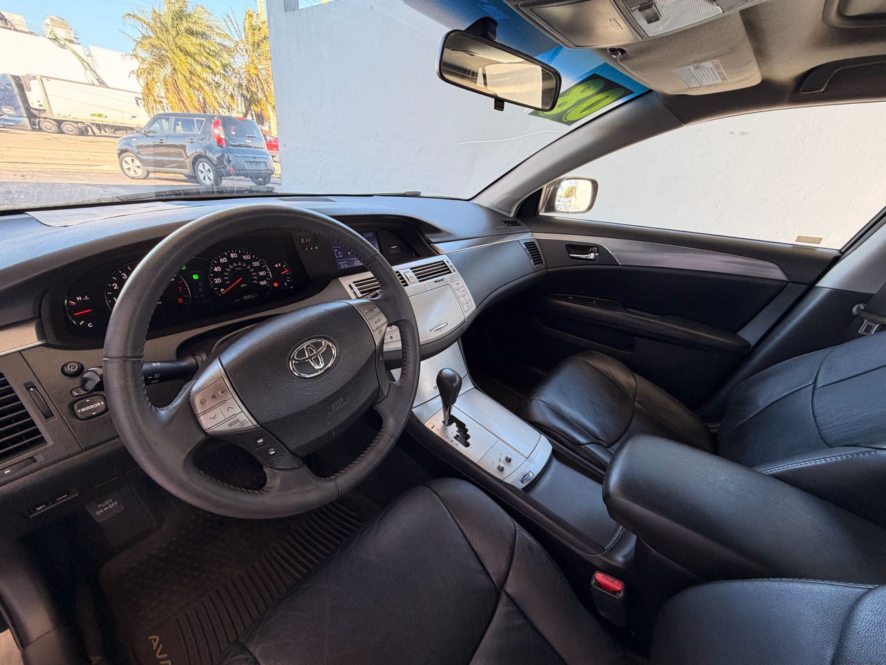 Toyota Avalon XLS 2008