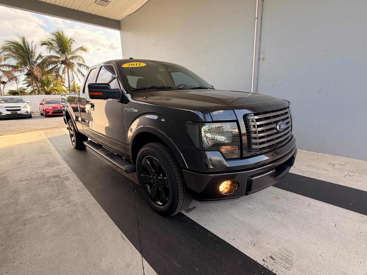 Ford F-150 STX SuperCab 6.5-ft. Bed 2WD 2011