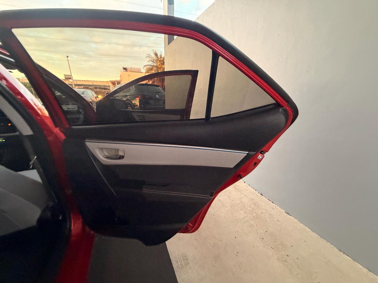 Toyota Corolla S Premium CVT 2014