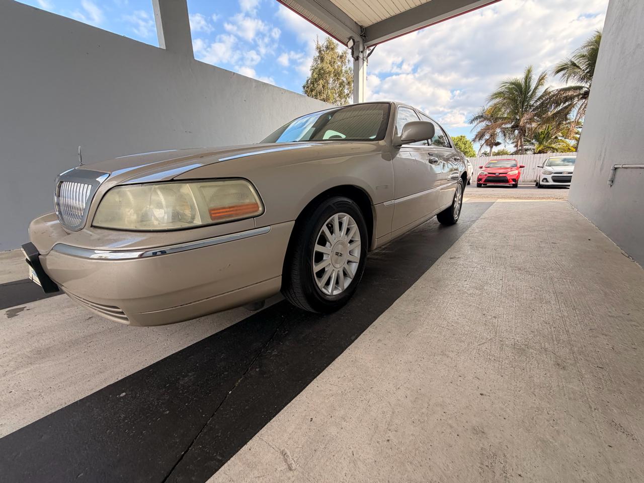 Lincoln Town Car Signature 2007