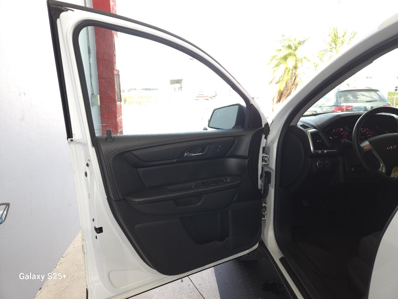 GMC Acadia SLE-1 FWD 2016