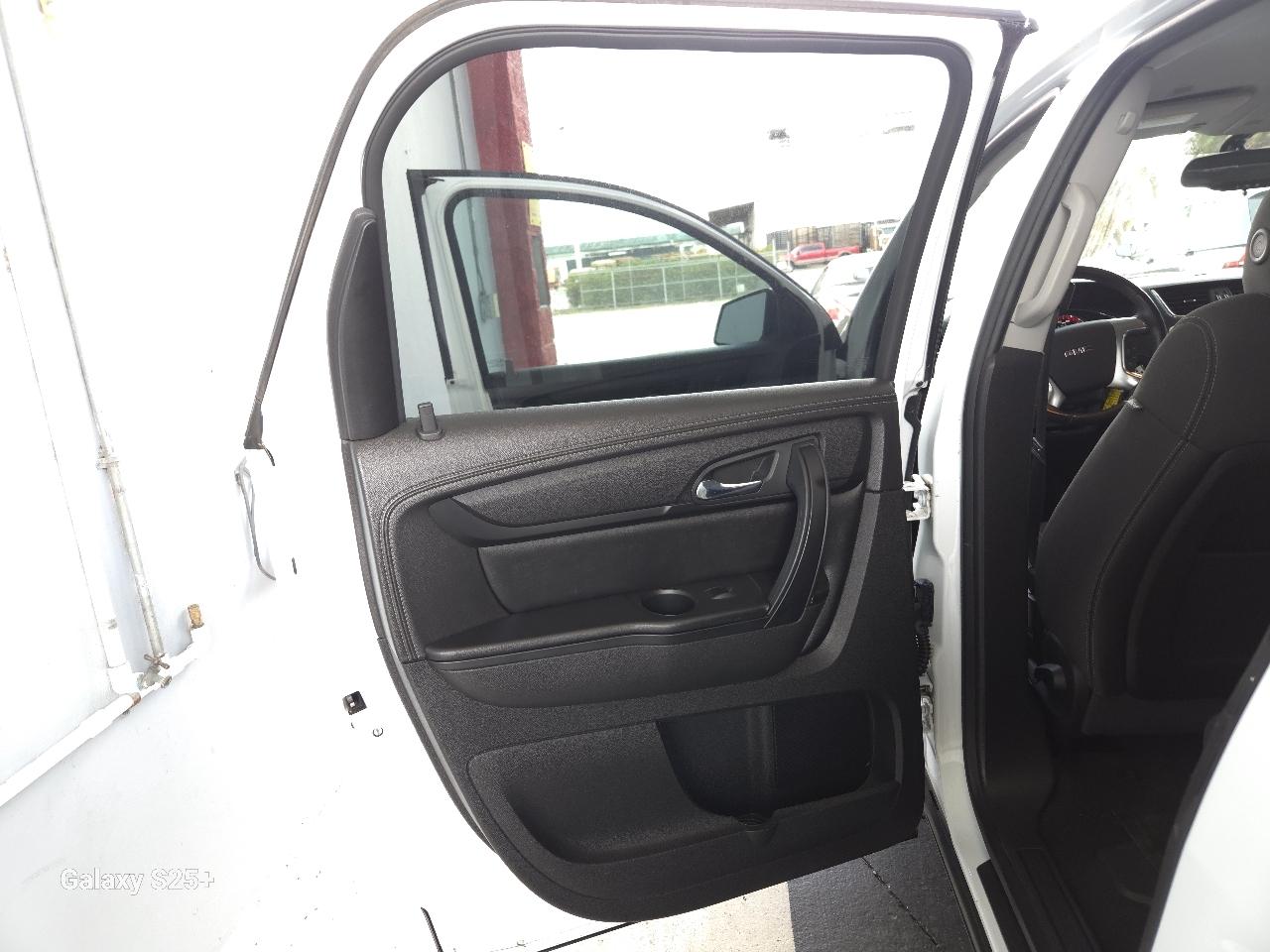 GMC Acadia SLE-1 FWD 2016