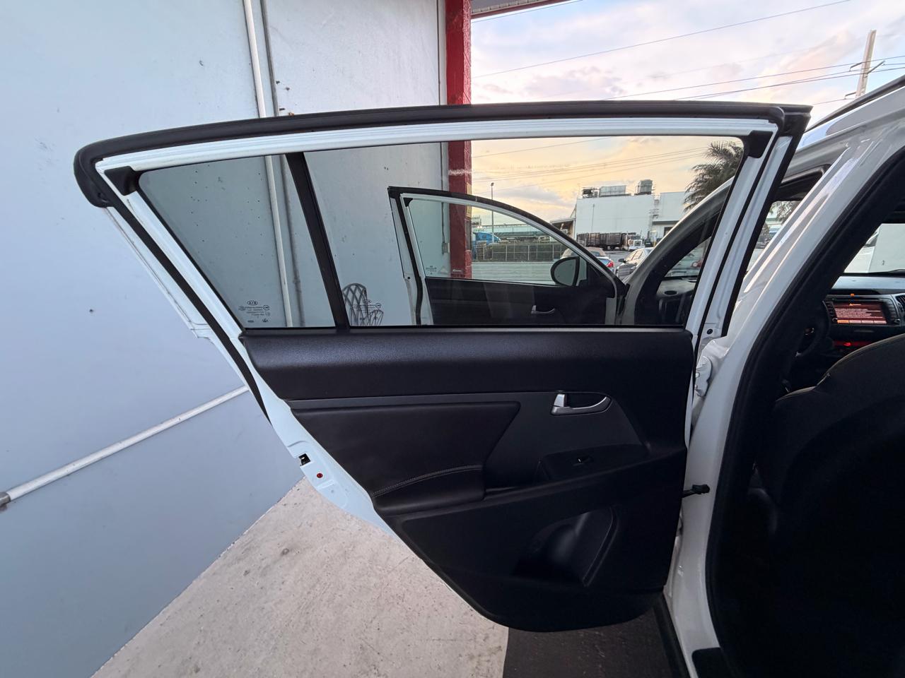 Kia Sportage EX AWD 2011