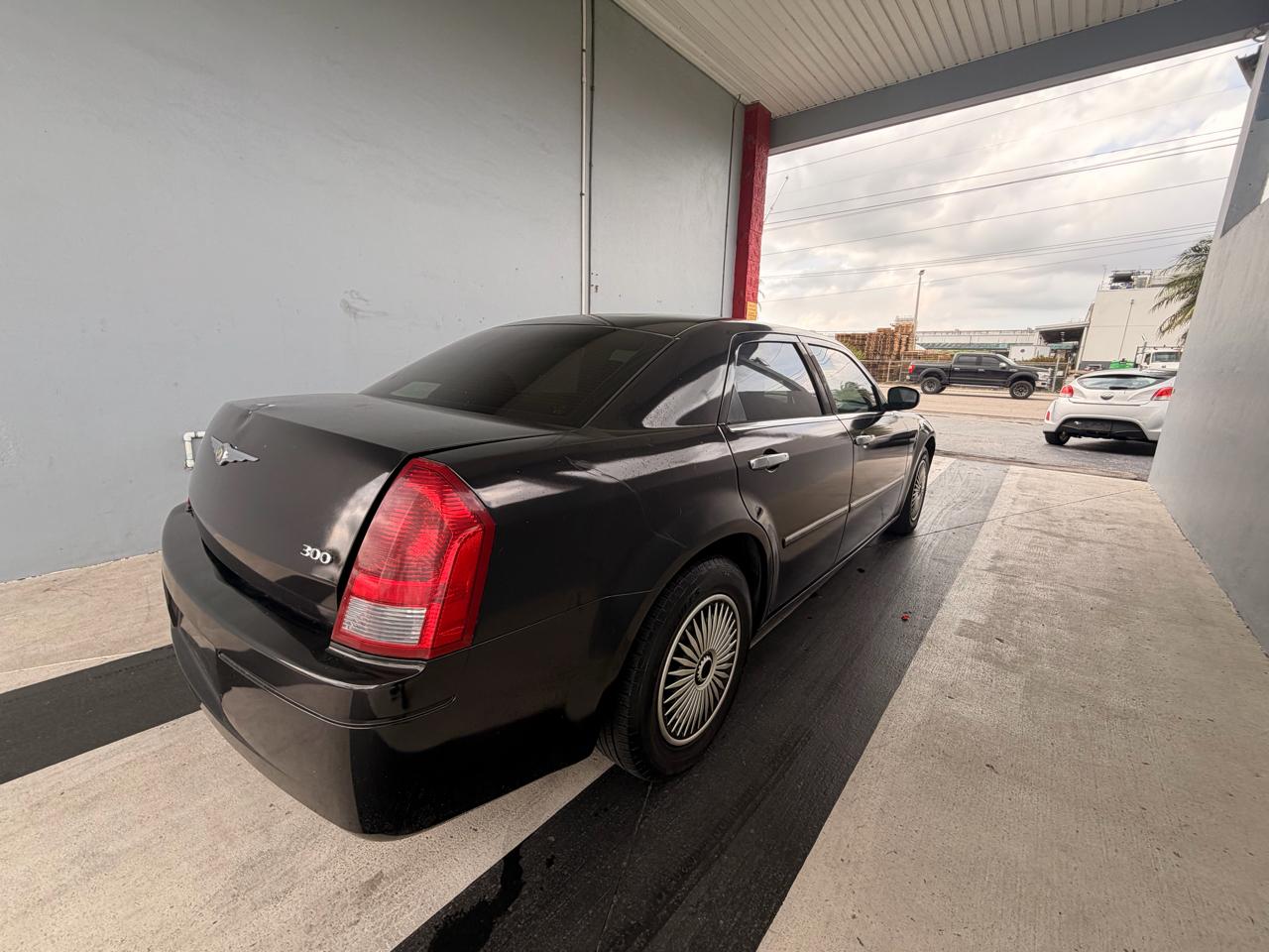 Chrysler 300 Base 2007