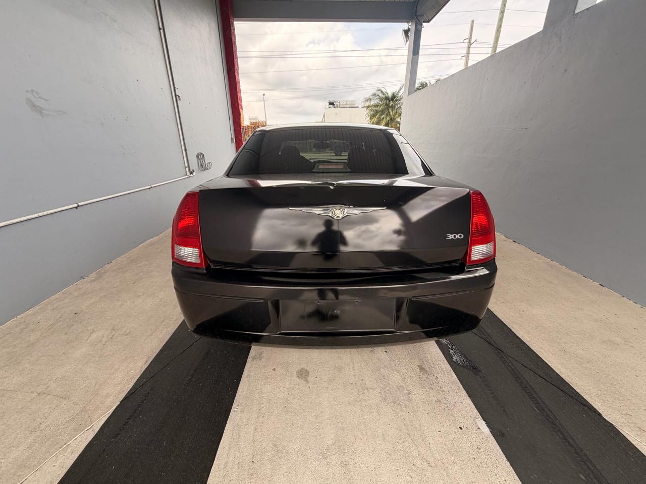 Chrysler 300 Base 2007