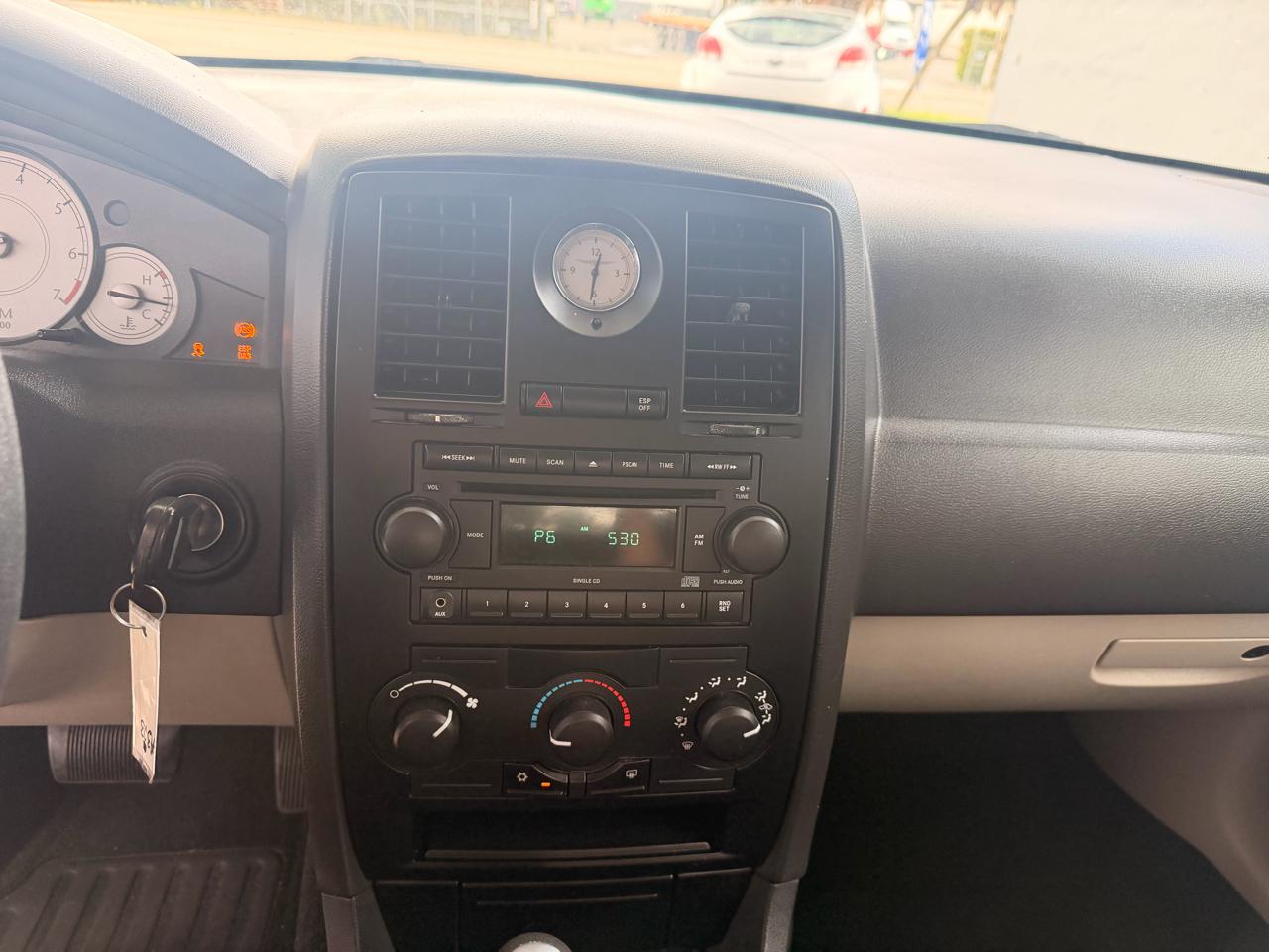 Chrysler 300 Base 2007