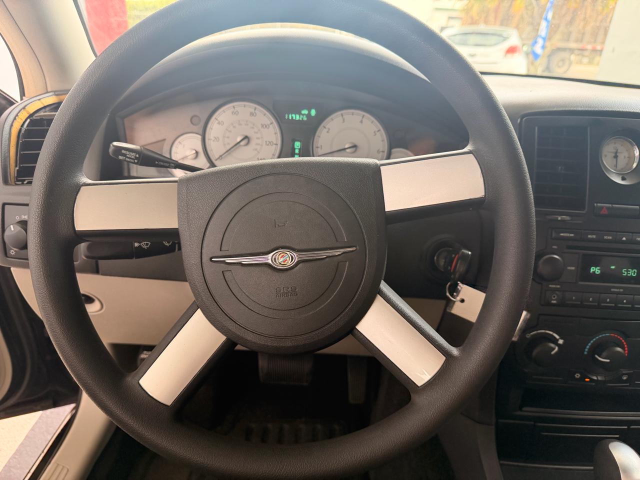 Chrysler 300 Base 2007