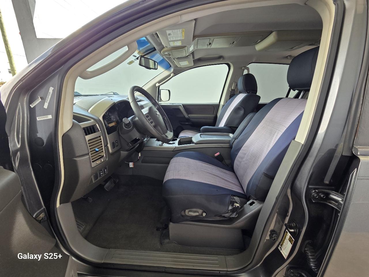 Nissan Armada LE 2WD 2006
