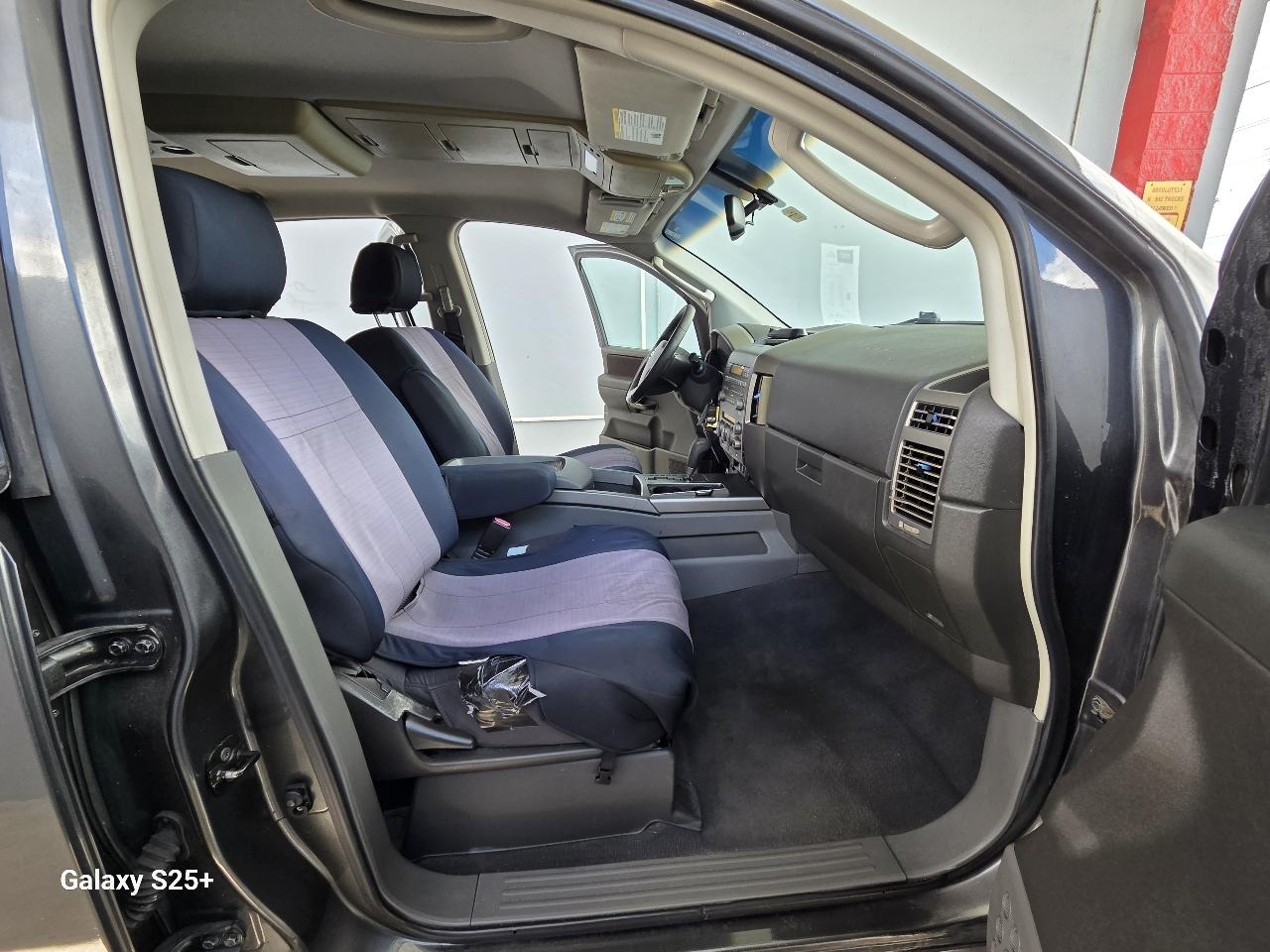 Nissan Armada LE 2WD 2006