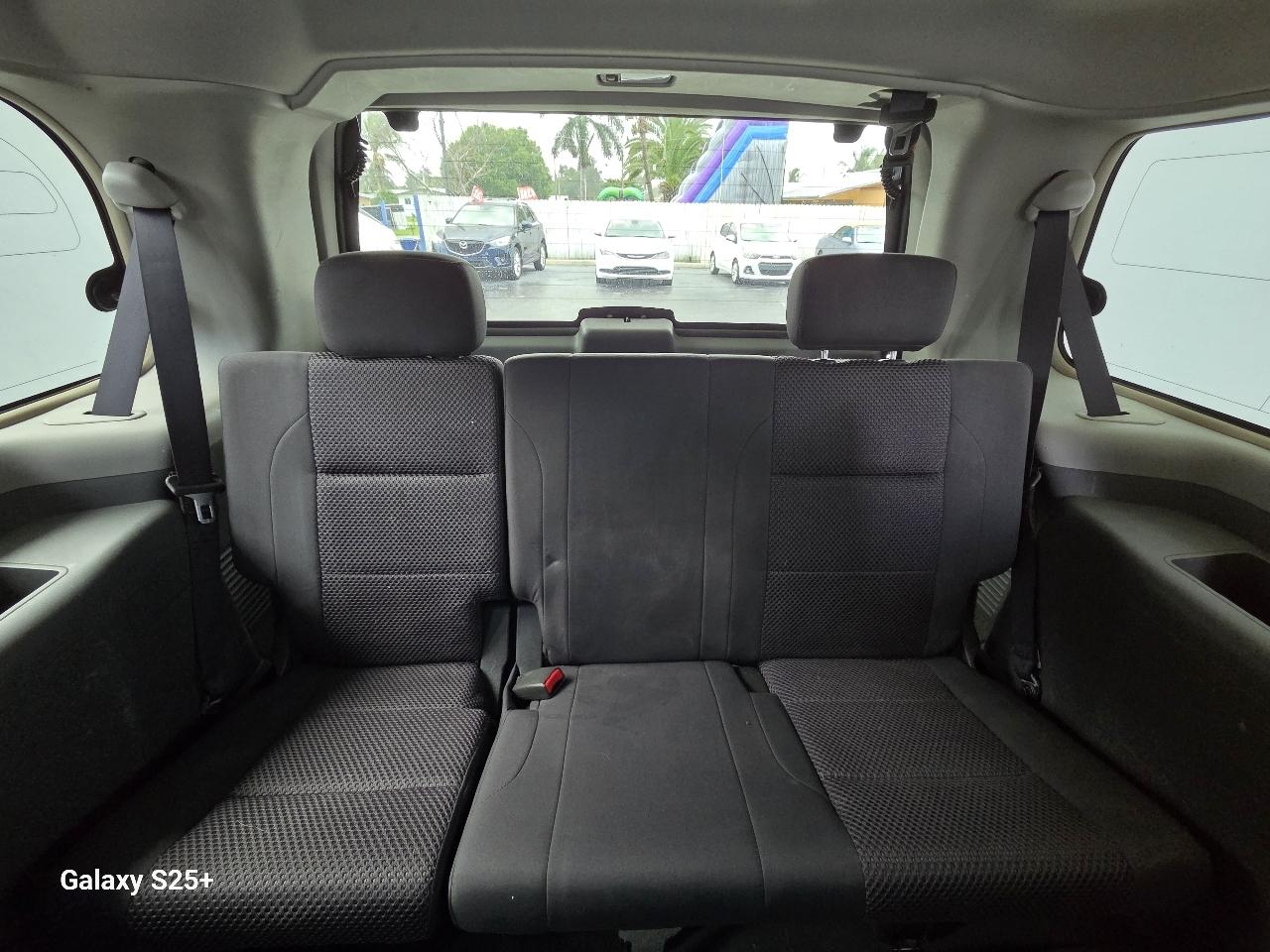 Nissan Armada LE 2WD 2006