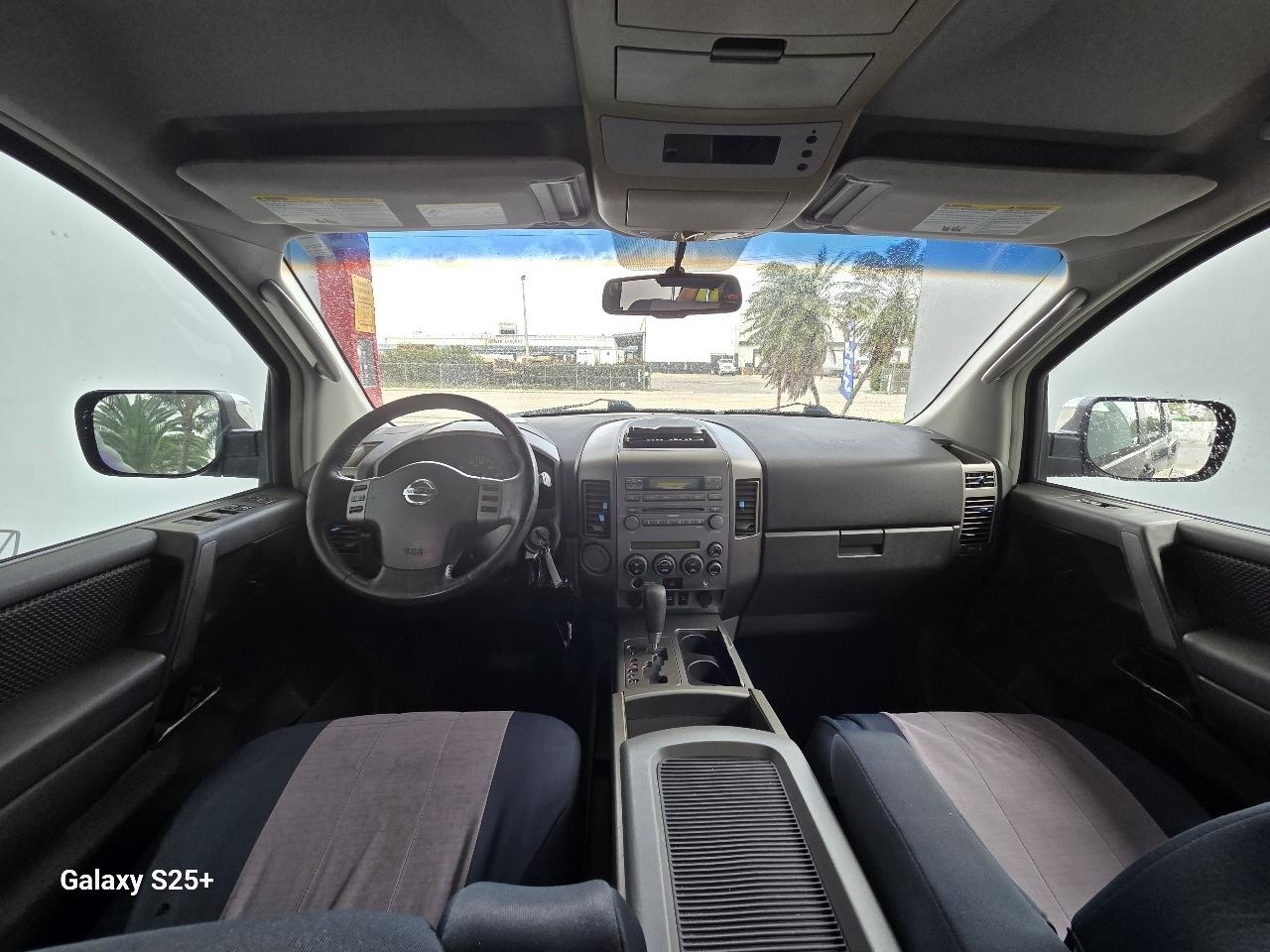 Nissan Armada LE 2WD 2006