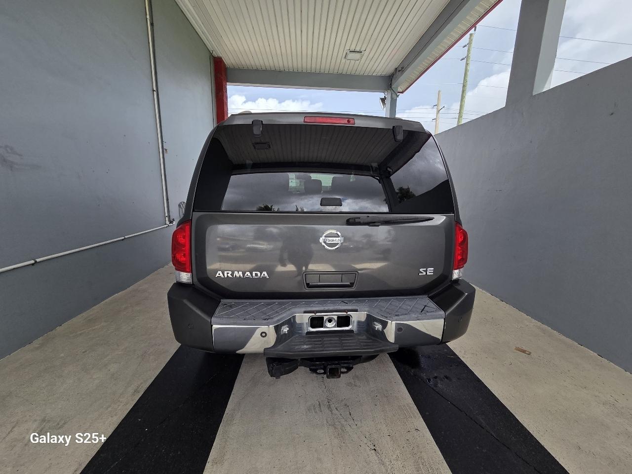 Nissan Armada LE 2WD 2006