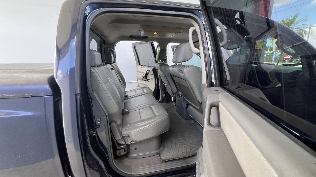 Nissan Titan LE Crew Cab 2WD 2007