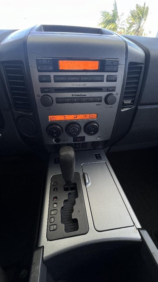 Nissan Titan LE Crew Cab 2WD 2007