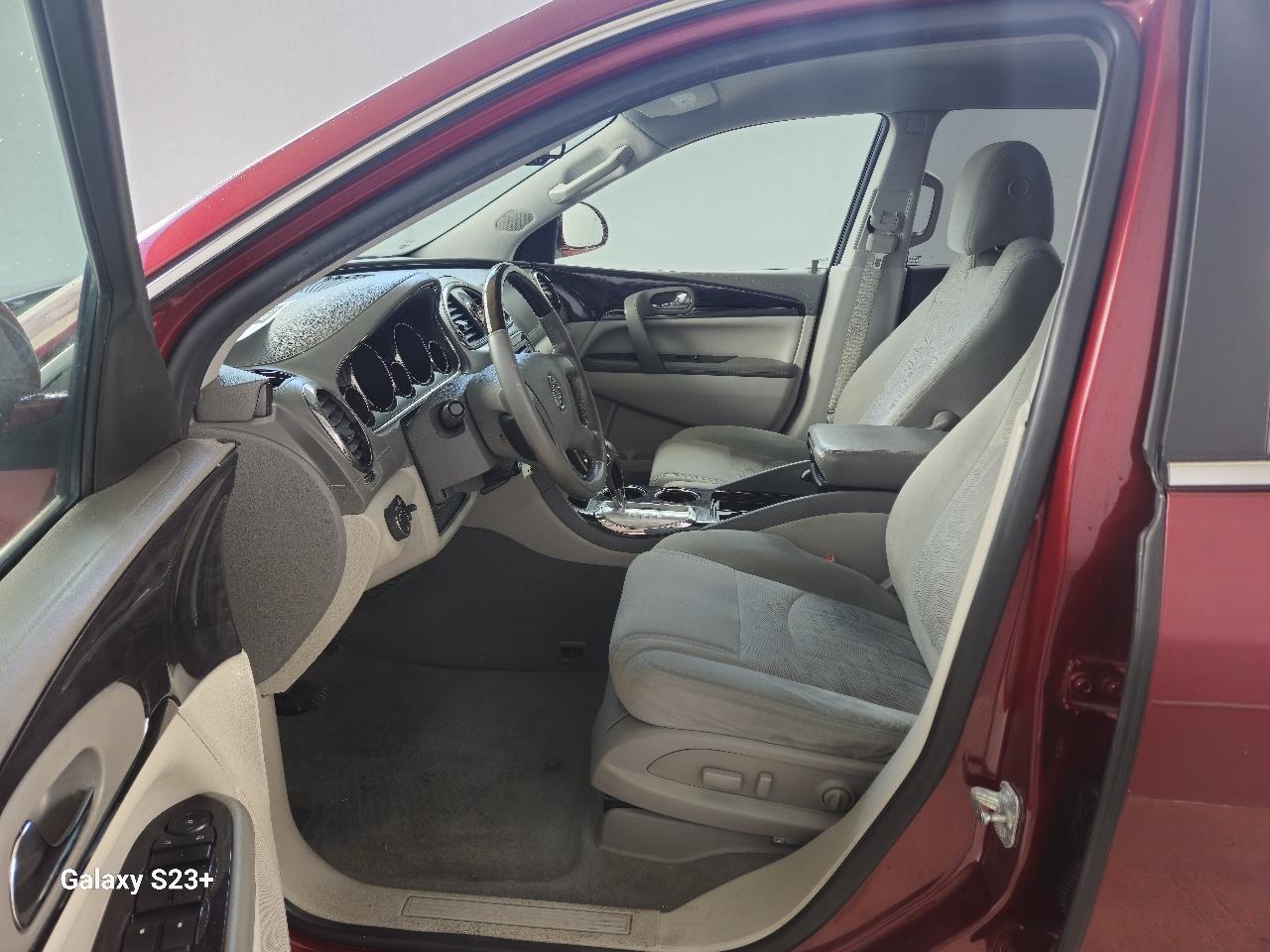 Buick Enclave Convenience FWD 2016