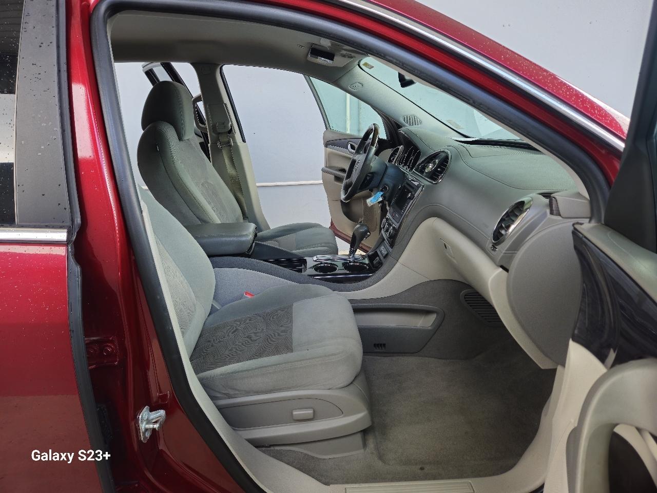 Buick Enclave Convenience FWD 2016