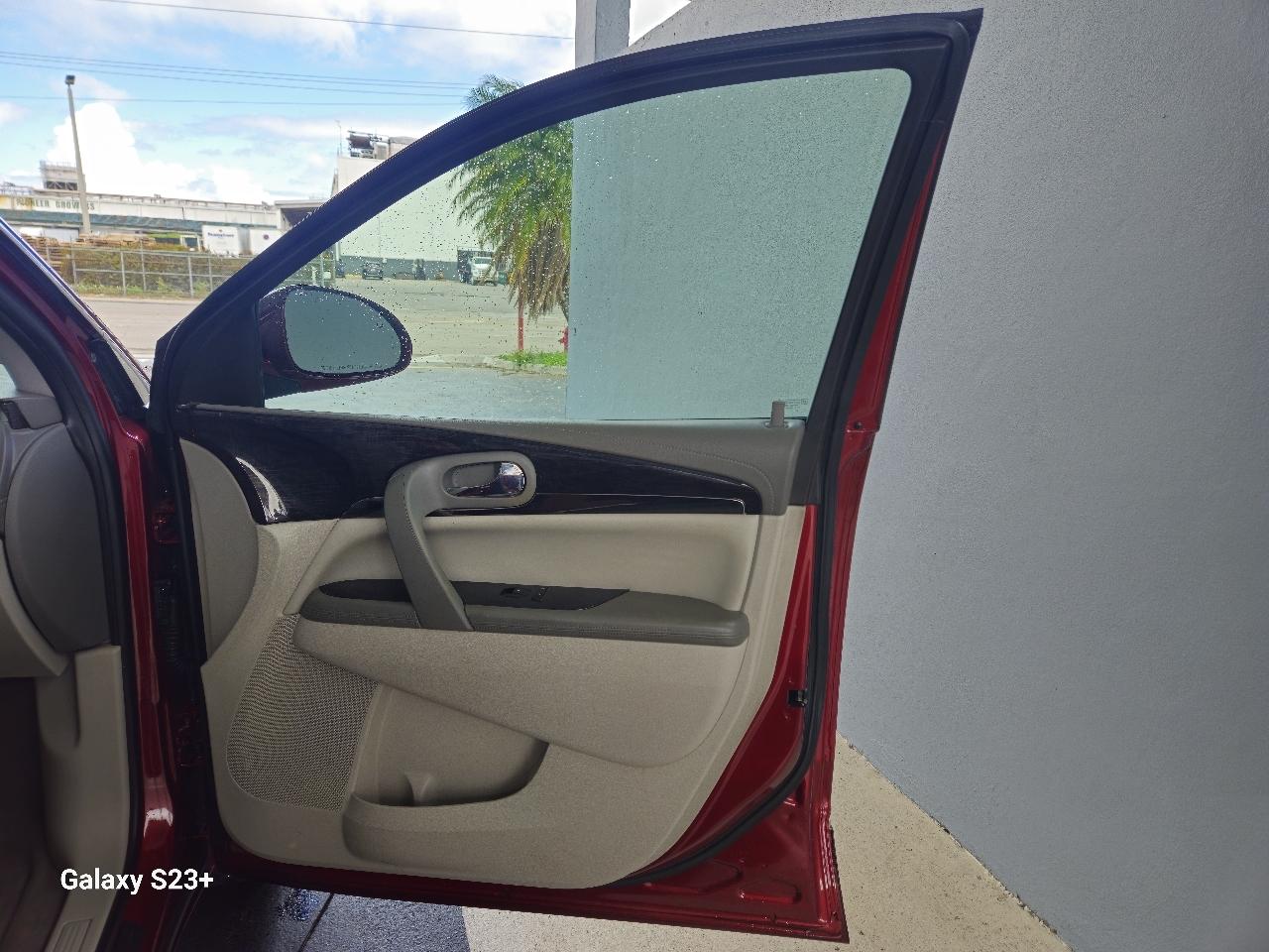Buick Enclave Convenience FWD 2016
