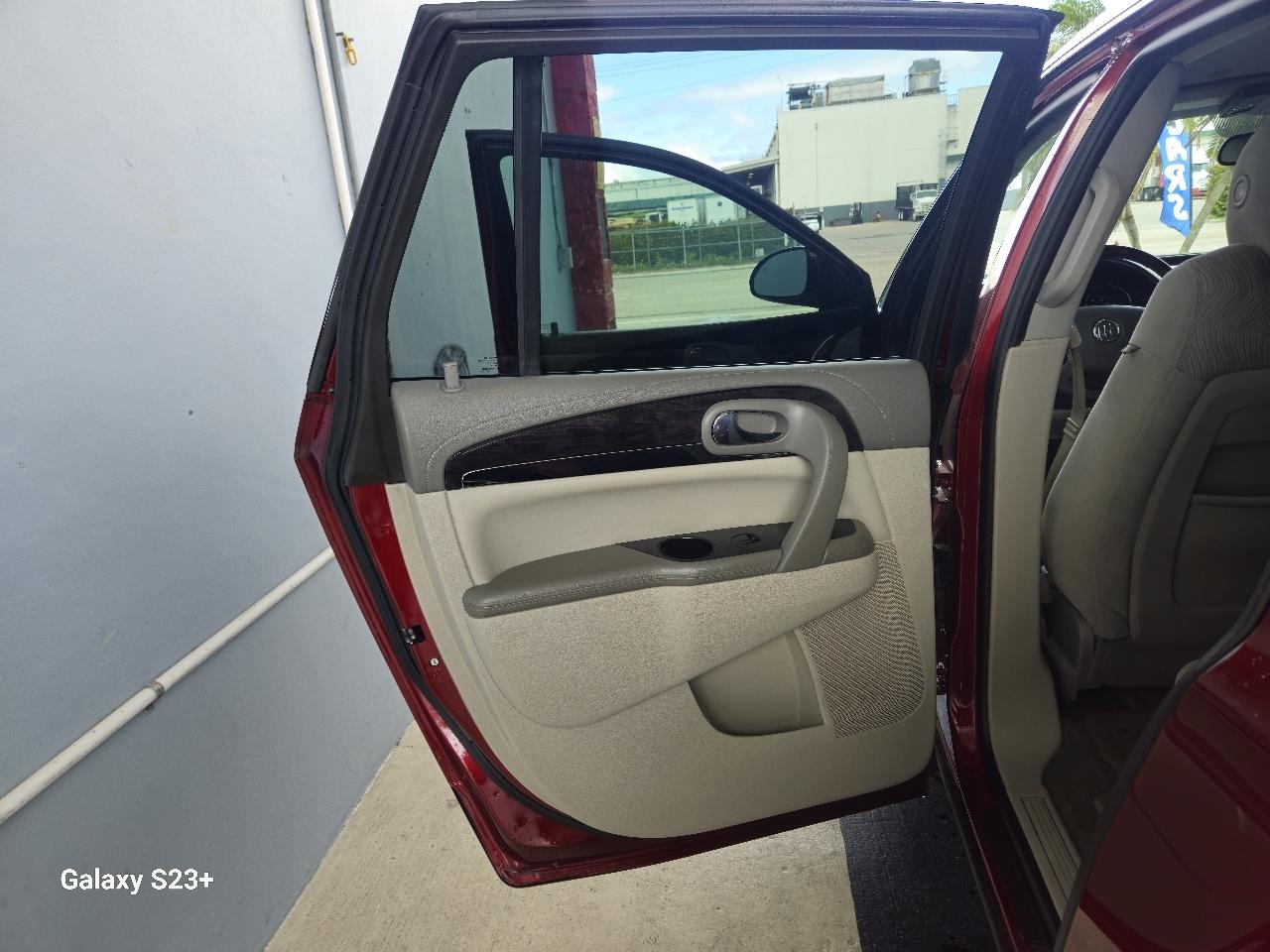 Buick Enclave Convenience FWD 2016