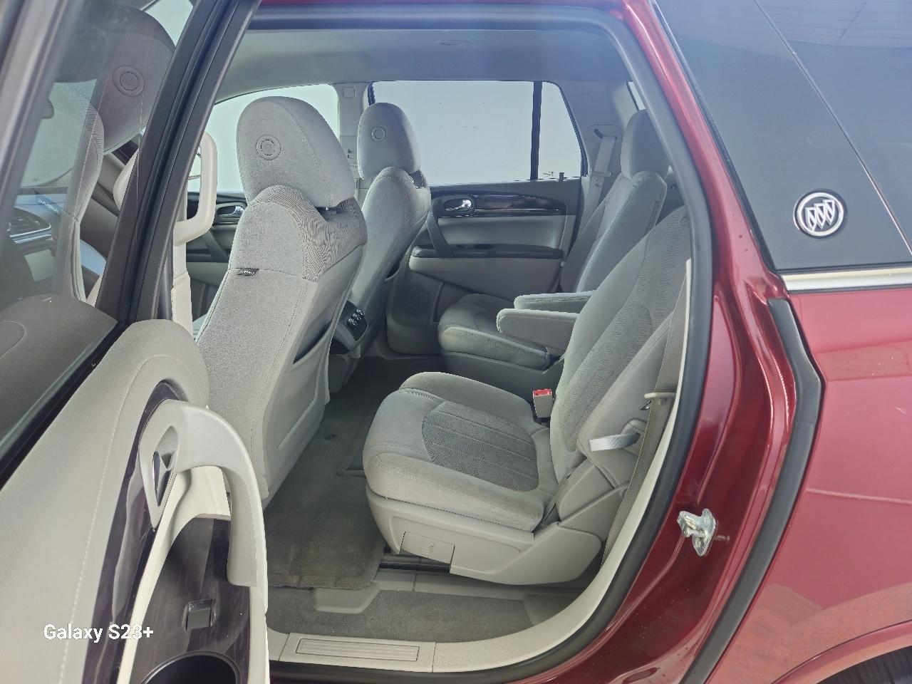 Buick Enclave Convenience FWD 2016