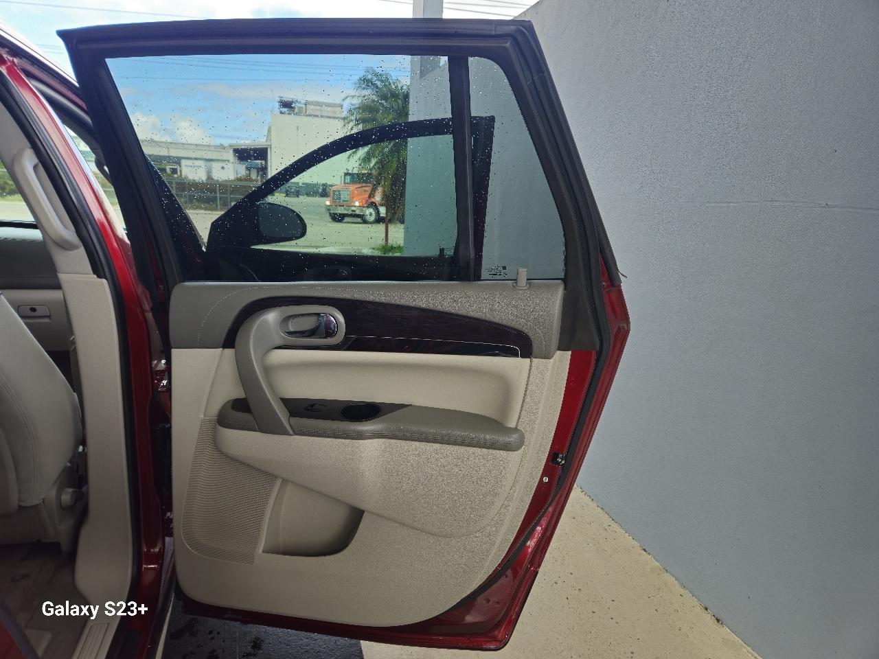 Buick Enclave Convenience FWD 2016