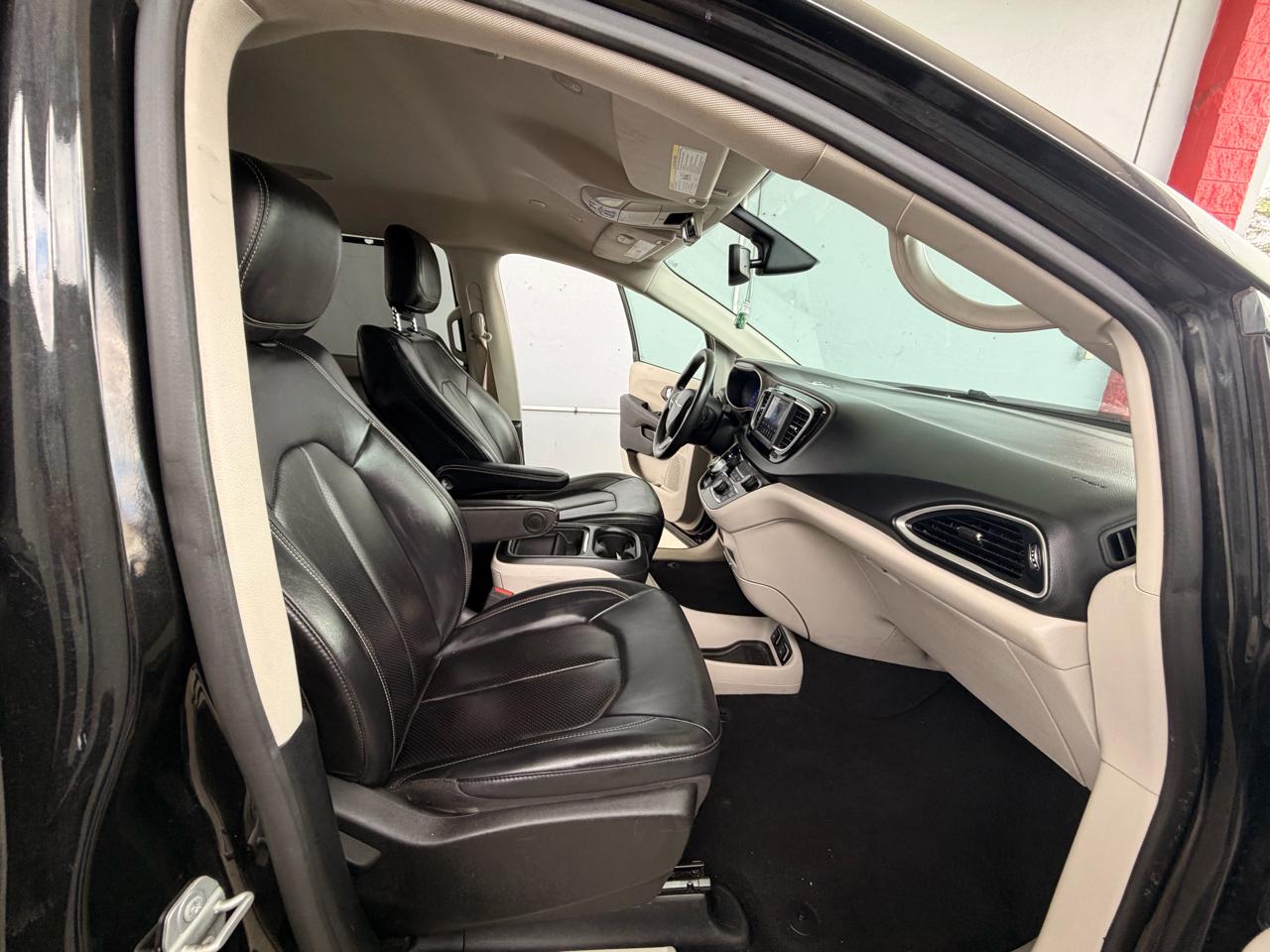 Chrysler Voyager LXI 2020