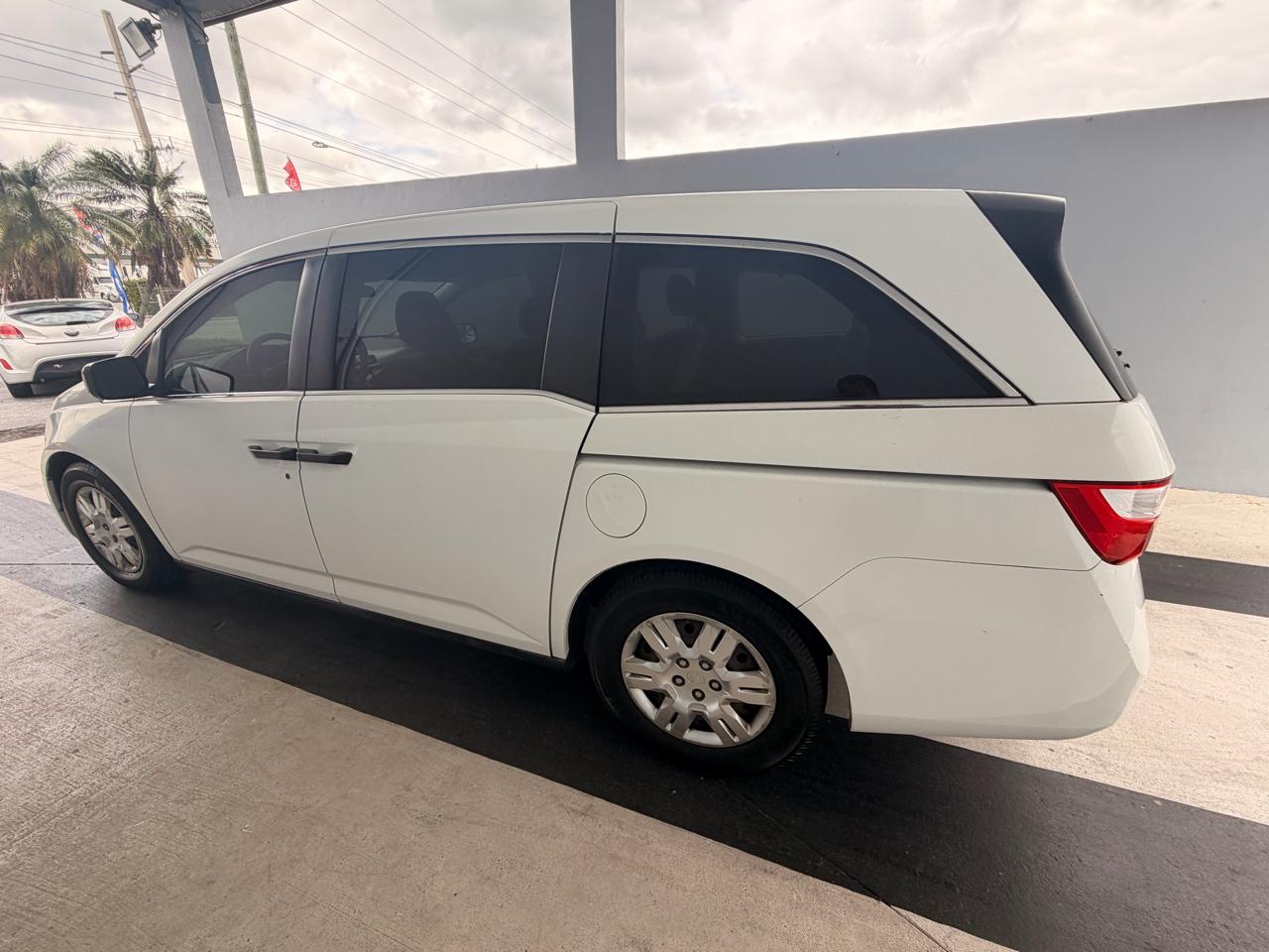 Honda Odyssey LX 2012