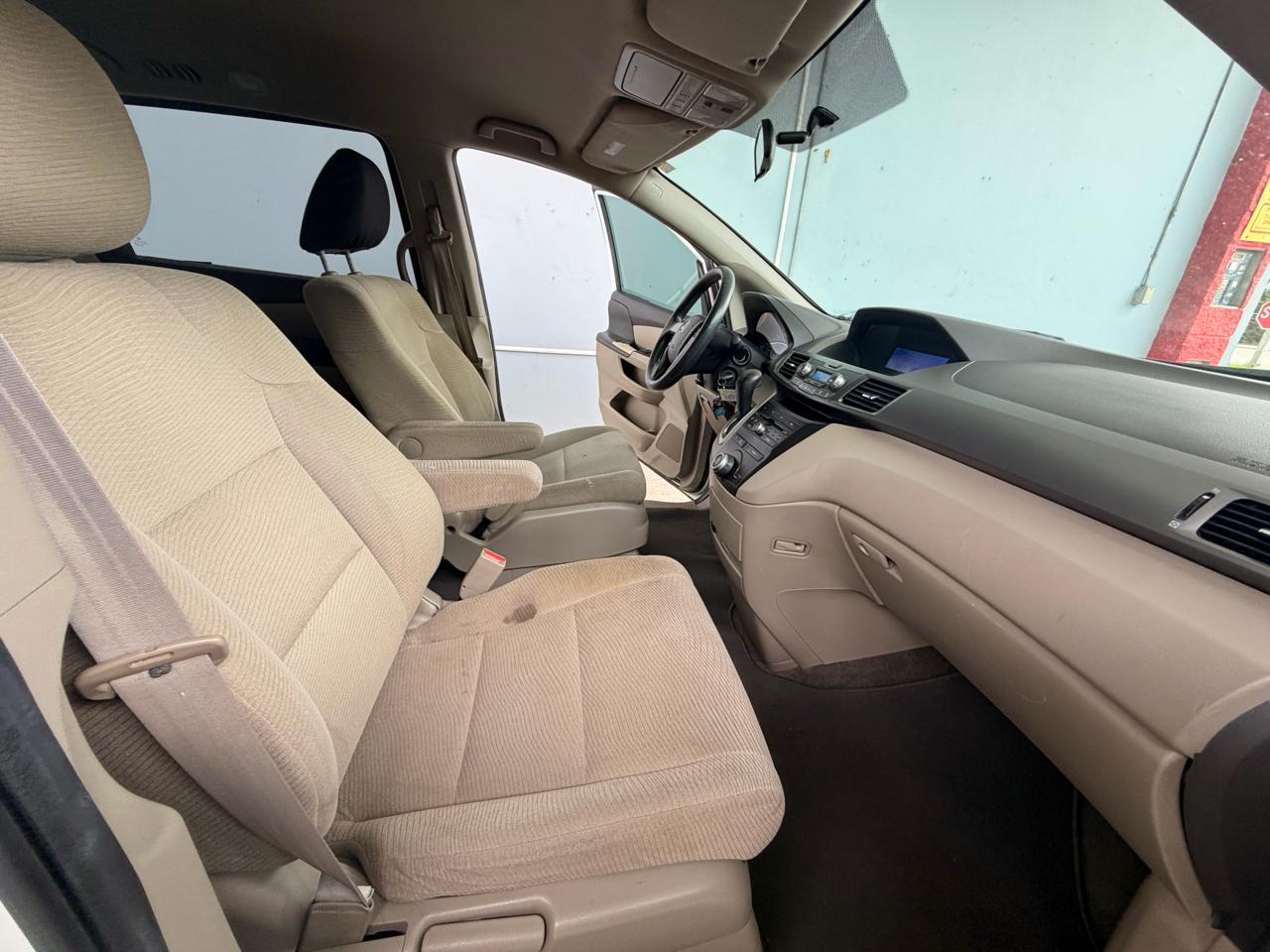 Honda Odyssey LX 2012