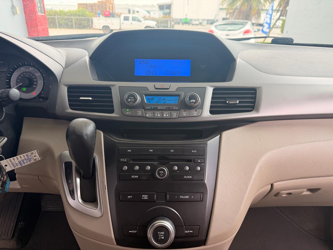 Honda Odyssey LX 2012