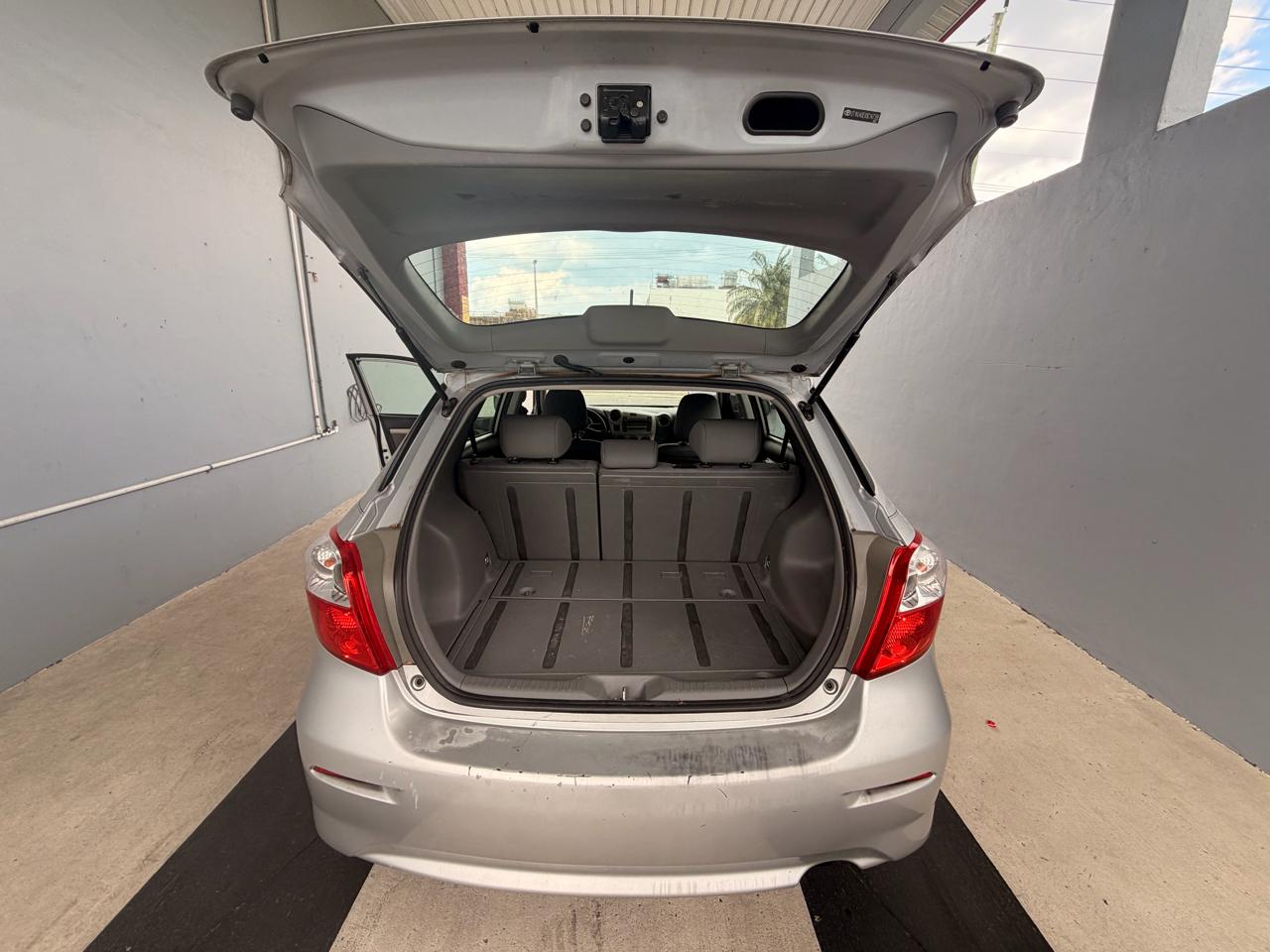 Toyota Matrix Base 4-Speed AT 2009