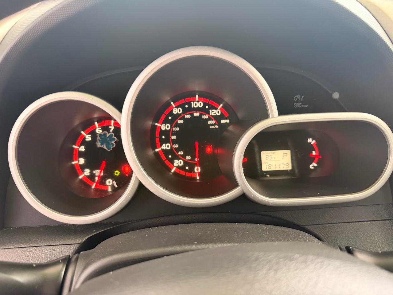 Toyota Matrix Base 4-Speed AT 2009