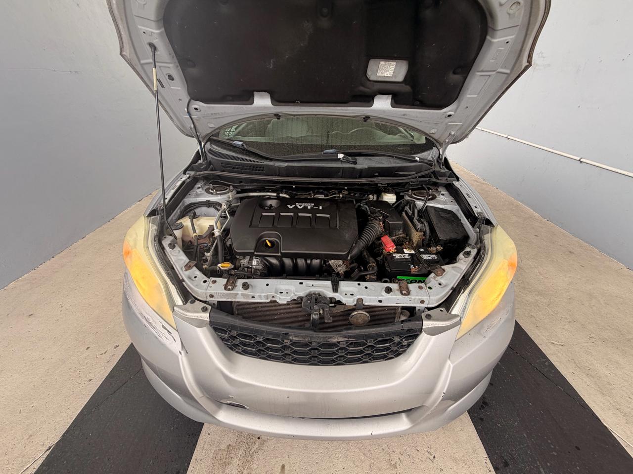 Toyota Matrix Base 4-Speed AT 2009