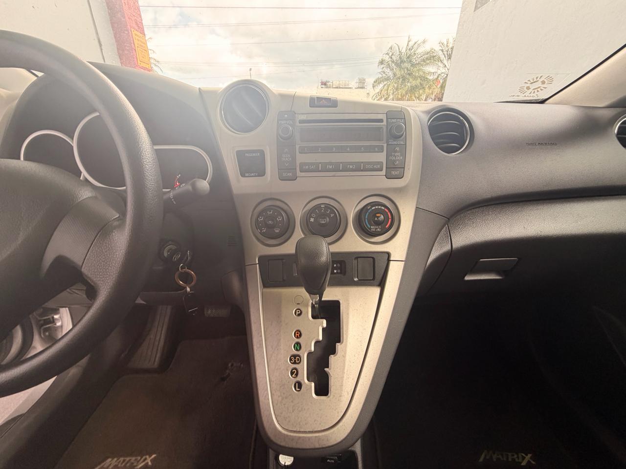 Toyota Matrix Base 4-Speed AT 2009