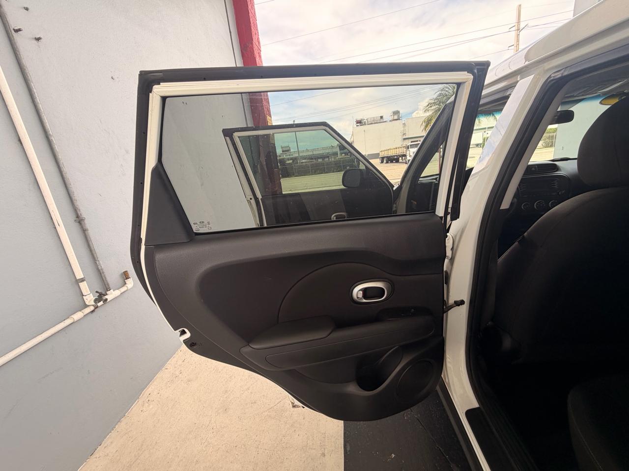 Kia Soul Base 6A 2016