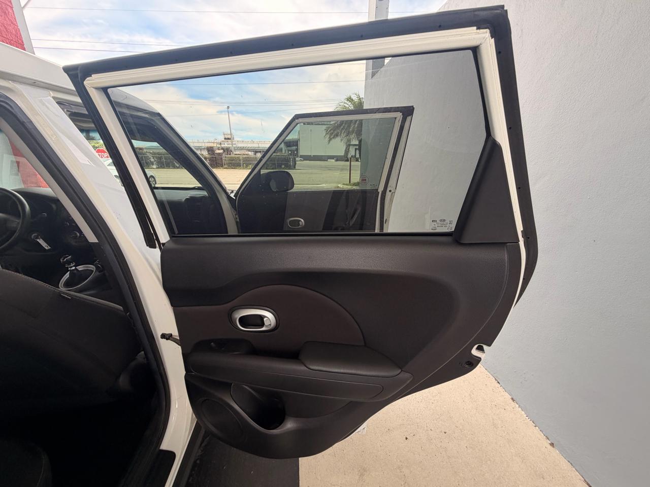 Kia Soul Base 6A 2016