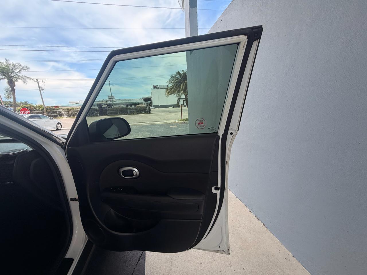 Kia Soul Base 6A 2016