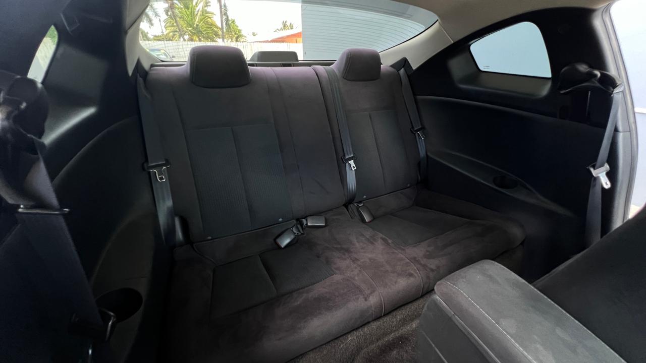 Nissan Altima 2.5 S 6M/T Coupe 2012