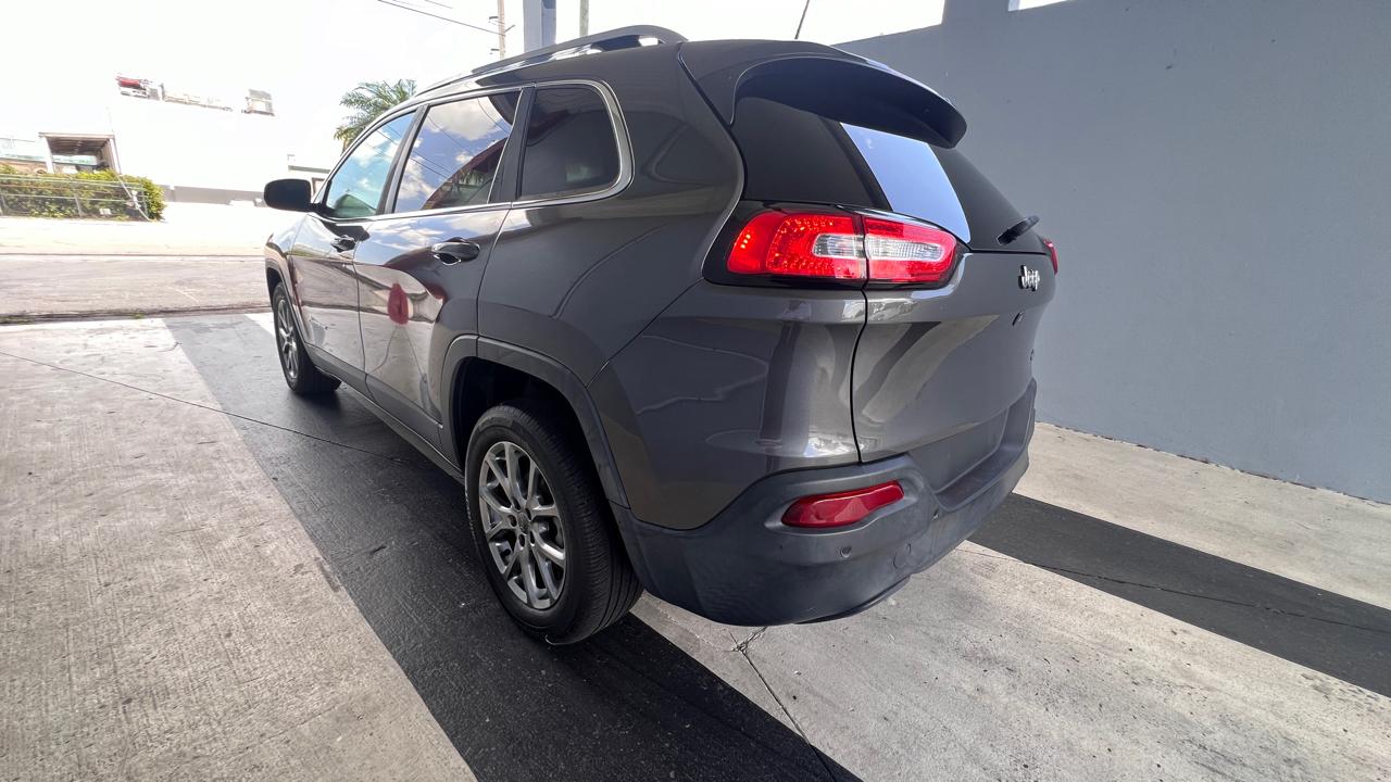 Jeep Cherokee Latitude Plus FWD 2018