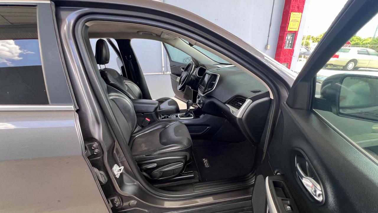 Jeep Cherokee Latitude Plus FWD 2018