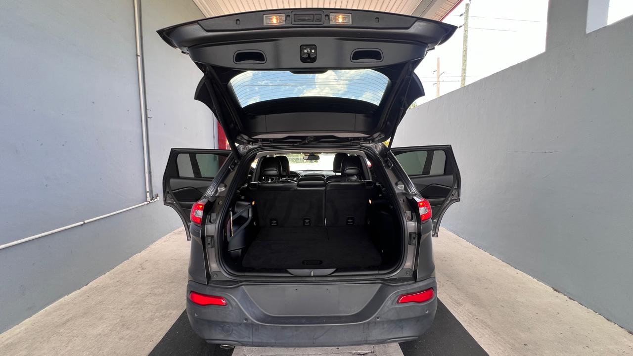 Jeep Cherokee Latitude Plus FWD 2018