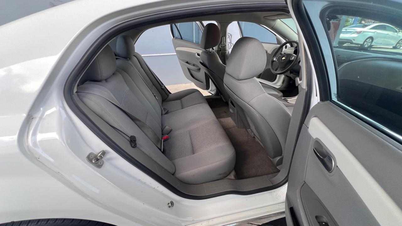 Chevrolet Malibu 1LT 2011