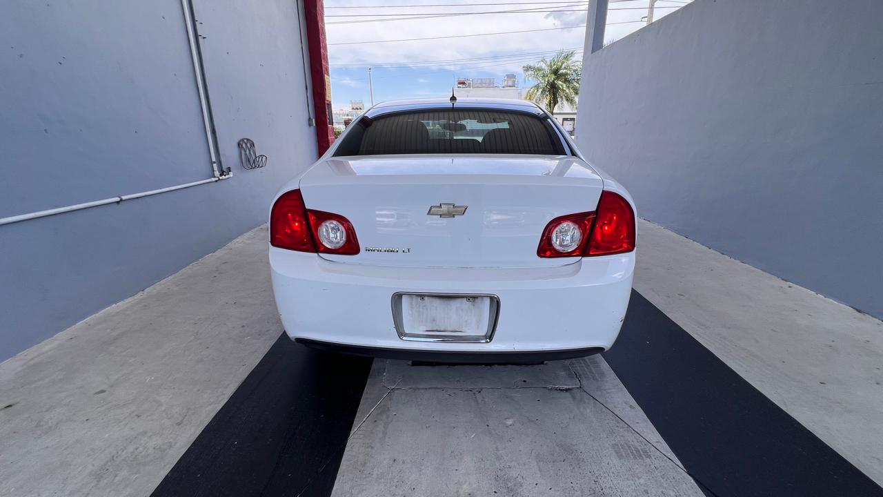 Chevrolet Malibu 1LT 2011