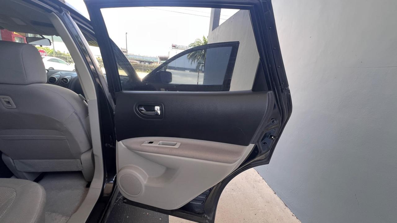 Nissan Rogue S 2WD 2013