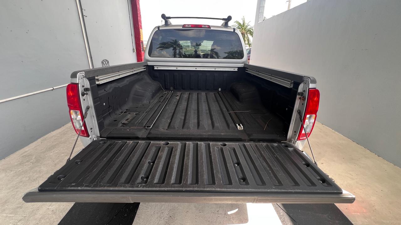 Nissan Frontier S Crew Cab 2WD 2011