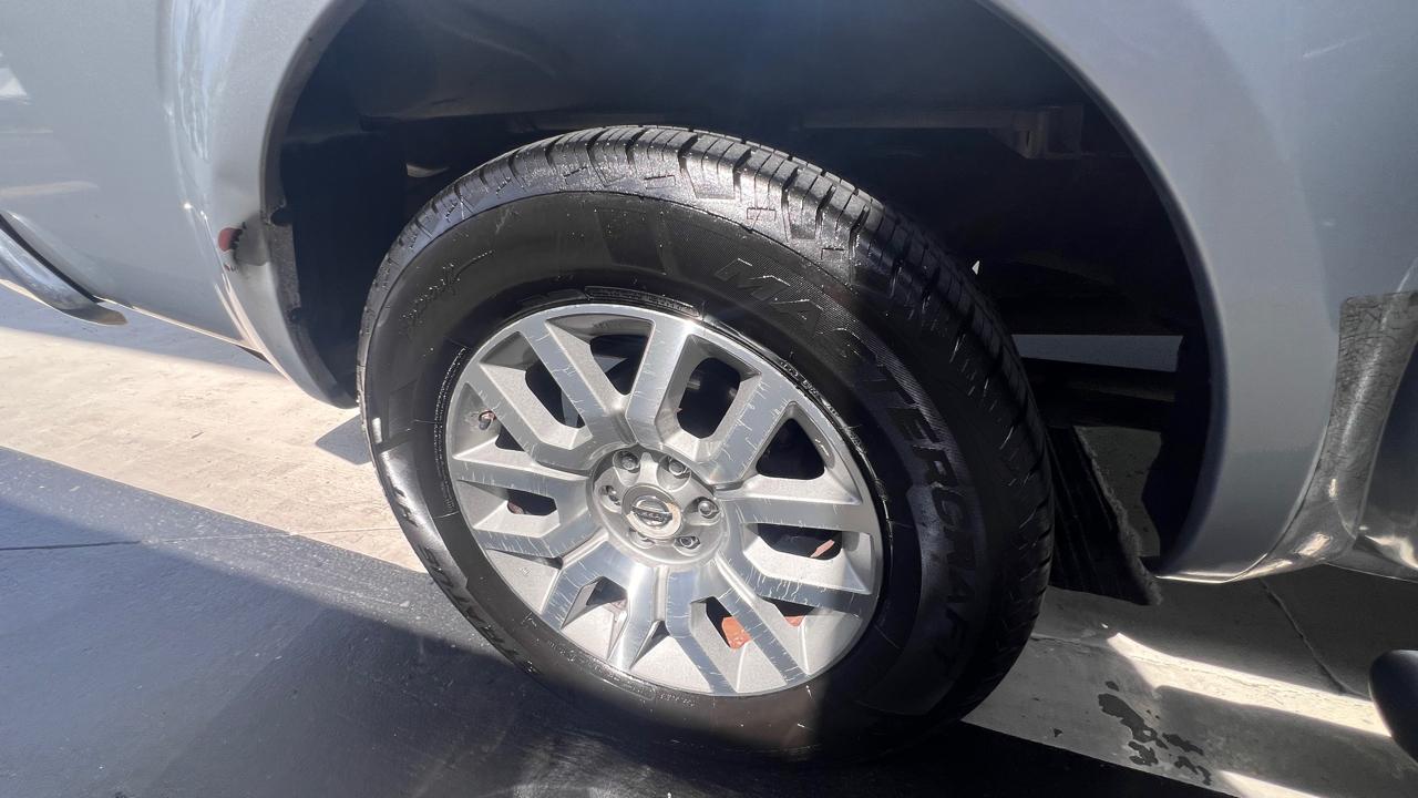 Nissan Frontier S Crew Cab 2WD 2011
