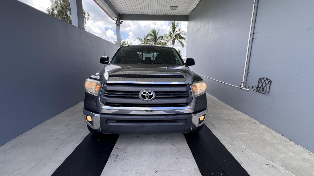 Toyota Tundra SR5 5.7L V8 Double Cab 2WD 2014