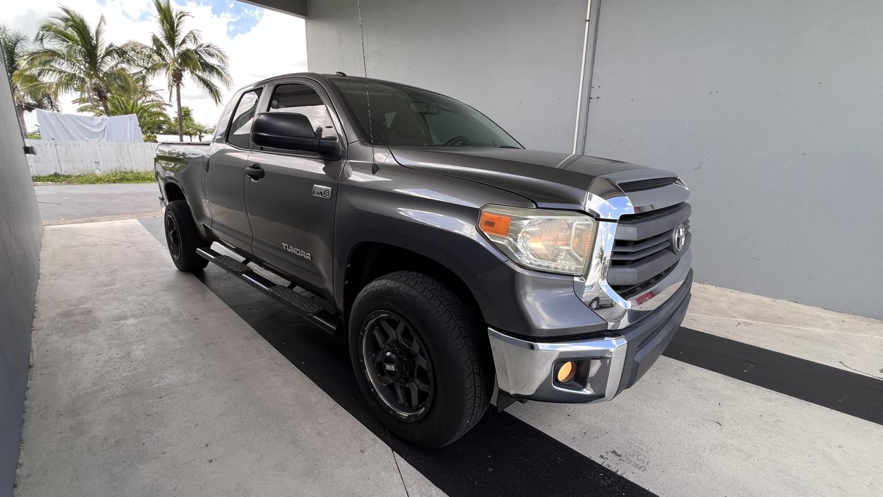 Toyota Tundra SR5 5.7L V8 Double Cab 2WD 2014