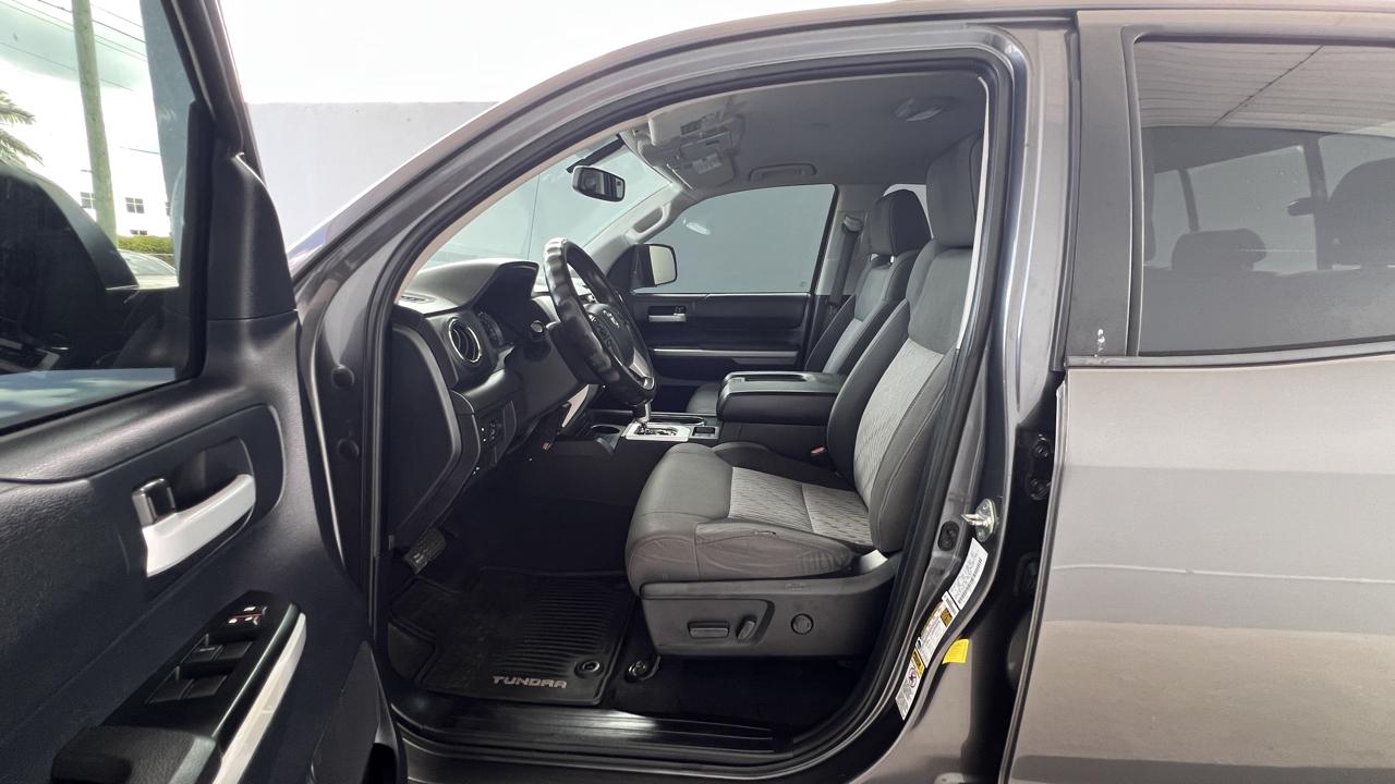 Toyota Tundra SR5 5.7L V8 Double Cab 2WD 2014
